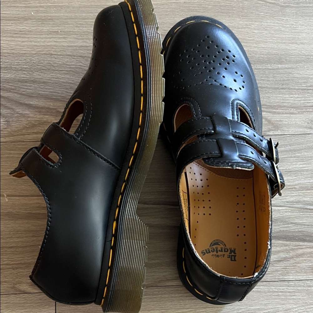 Dr. Martens Mary Jane